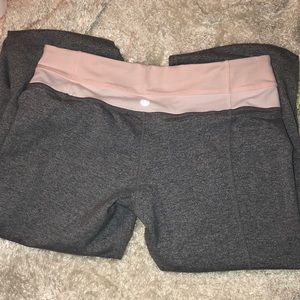 Grey lulu yoga pants